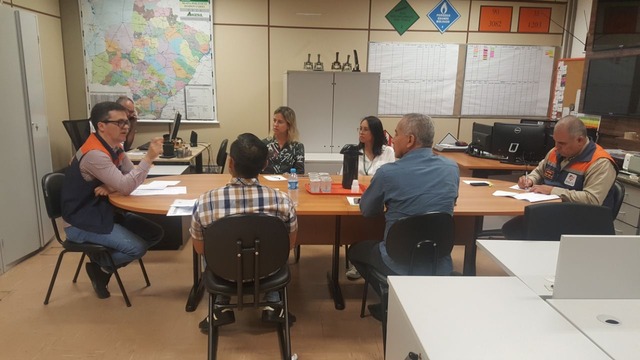 Reunião do coordenador-adjunto da Defesa Civil do Estado nesta quinta-feira, com representantes de órgãos do governo que darão apoio ao serviço, que será feito por meio da Plataforma de Interface de Divulgação de Alertas Públicos (Idap).