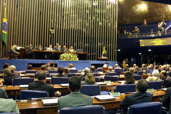 Servidores públicos aposentados por invalidez terão proventos integrais