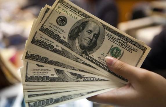 Dólar fecha no menor valor desde outubro um dia após rebaixamento Foto: Divulgação
