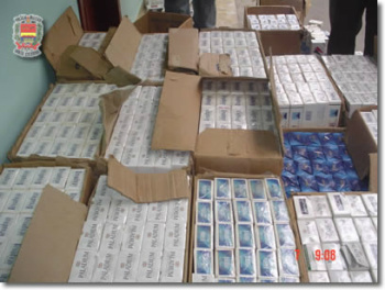 PRF apreende 30 mil pacotes de cigarros na BR-163
