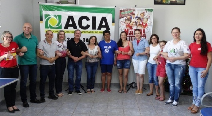 Estiveram presentes no lançamento da campanha, membros da diretoria da Acia e representantes Pastoral da Criança / Foto: Moreira Produções