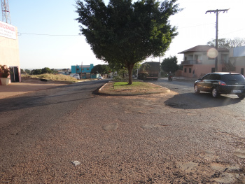 Brito cobra recapeamento em trecho da Avenida Nicolau Otaño Avenida Nicolau Otaño / Foto: Moreira Produções