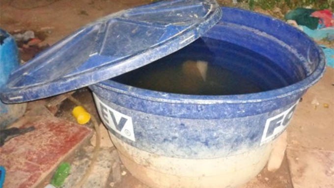 Em Amambai, homem agride esposa e joga filho de 4 anos em uma caixa d'água Criança foi jogada em uma caixa d'água - Foto Ilustrativa / Divulgação