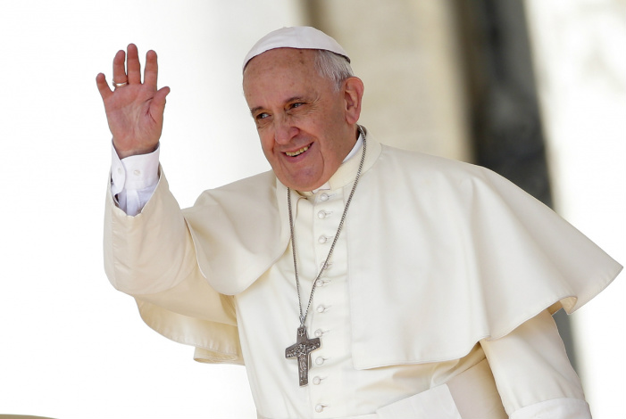 Papa pede perdão pelos “escândalos” recentes em Roma e no Vaticano Papa pede perdão pelos “escândalos” recentes em Roma e no Vaticano