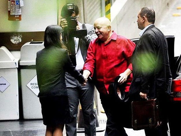 Lula volta ao Sírio-Libanês para nova etapa de tratamento contra o câncer Lula chegou ao Sírio-Libanês por volta das 7h30 desta segunda-feira.