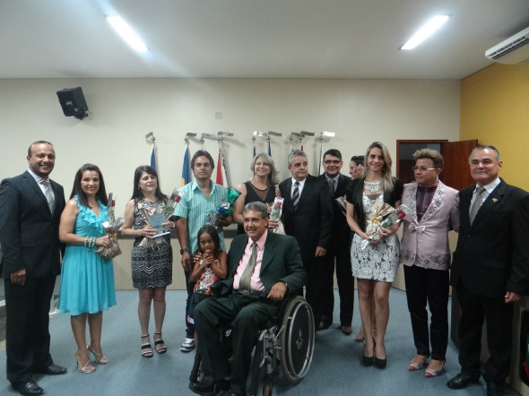 Homenagens aos Conselheiros Tutelares de Amambai são destaque do vereador Ilzo Vereador Ilzo Victor afirma que a homenagem é uma forma de reconhecer o trabalho que é desenvolvido pelos conselheiros na comunidade / Foto: Moreira Produções