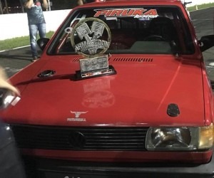 Piloto de MS é campeão brasileiro de arrancada no Paraná Carro Saveiro campeão.