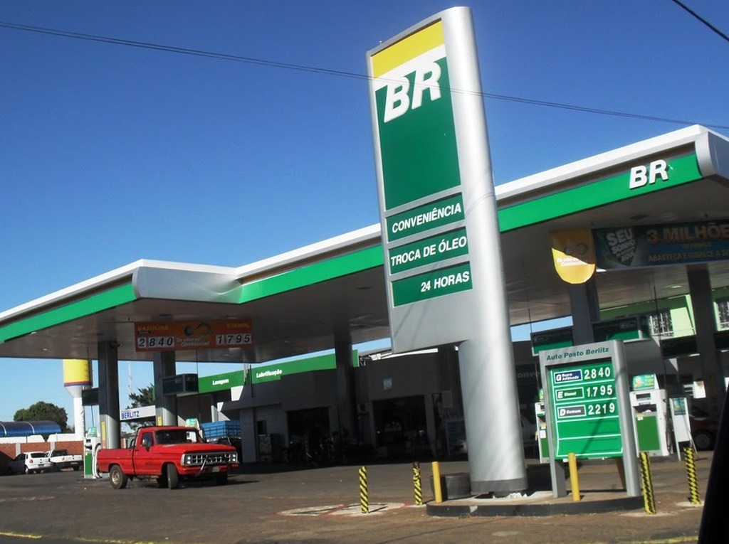 Um dos consumidores amambaienses sorteados realizou sua compra no Auto Posto Berlitz /Foto: Divulgação