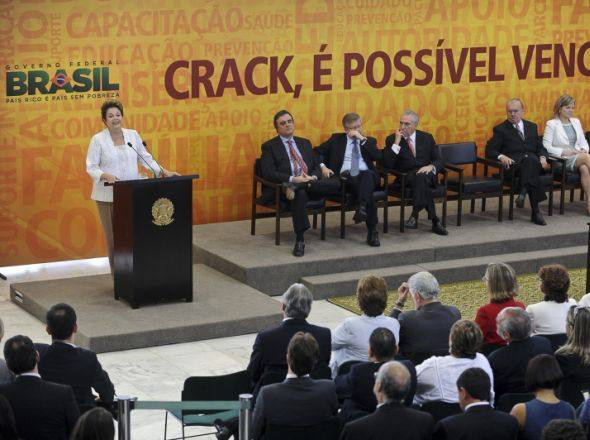 Meta é implantar política ampla, moderna e corajosa, diz Dilma sobre crack Dilma: