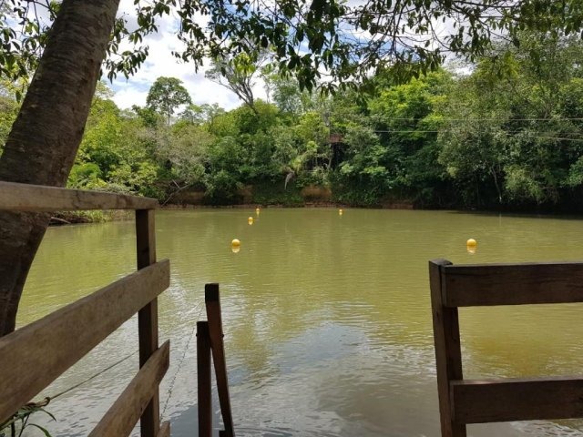 Cinco dias depois, Rio da Prata ainda está turvo e turistas sumiram Rio da Prata ainda em tom diferente do cristalino da região. (Foto: Divulgação).