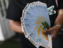 Polícia vai pedir prisão preventiva de 12 por venda ilegal de ingressos Polícia vai pedir prisão preventiva de 12 por venda ilegal de ingressos