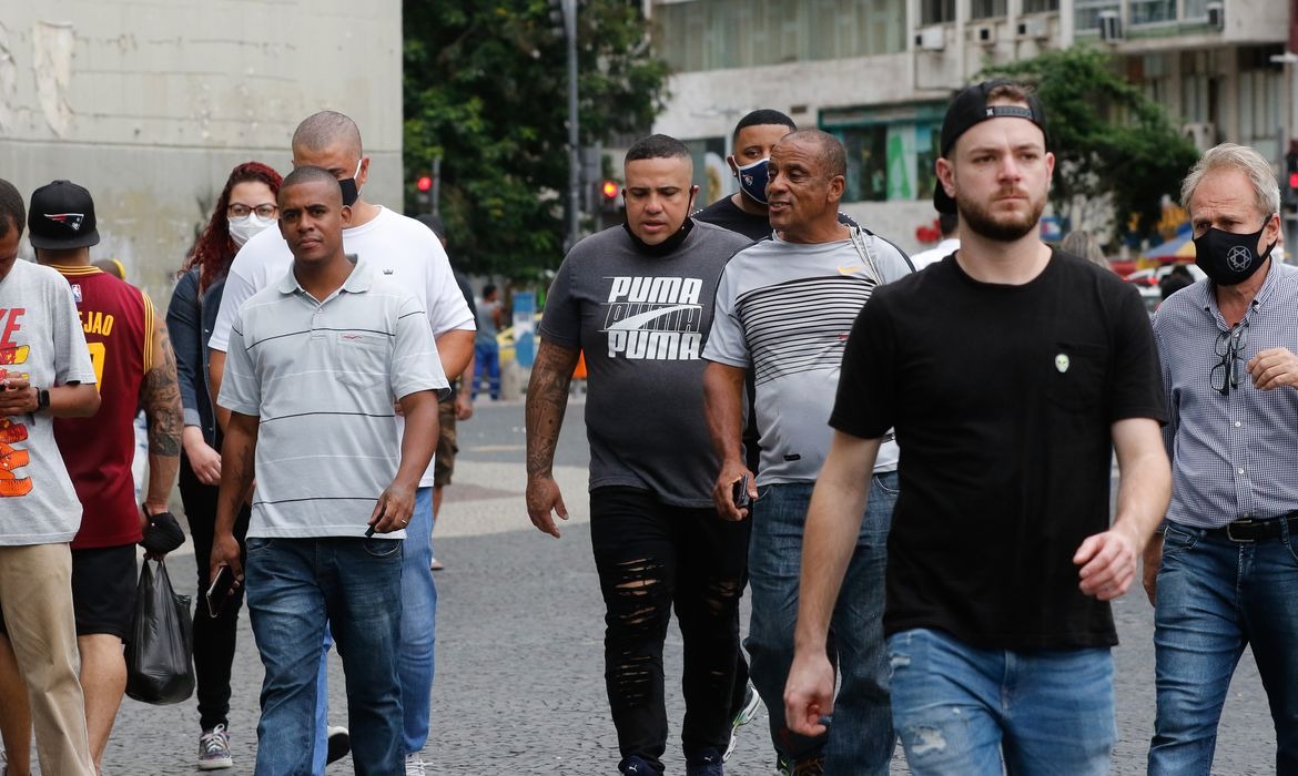 Brasil tem 11,4 mil novos casos de covid-19 e 283 mortes em 24 horas Foto: Agência Brasil