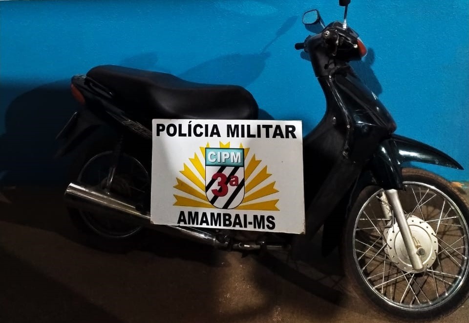 Moto que foi furtada e posteriormente recuperada pela Polícia Militar de Amambai / Foto: 3ª CIPM