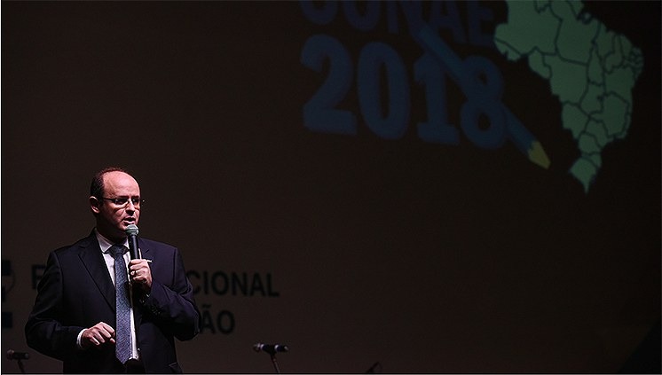 O ministro Rossieli Soares destacou a importância do Sistema Nacional de Educação durante a abertura do evento - Foto: Ascom/MEC.
