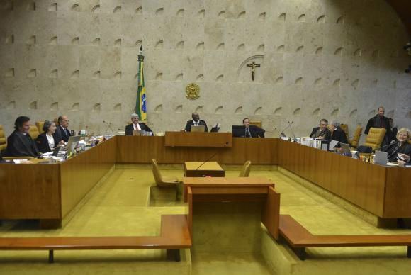 Comissão da Câmara aprova salário de R$ 35,9 mil para ministros do STF Comissão da Câmara dos Deputados aprova reajuste salarial de ministros do STF e do procurador-geral da República Arquivo/José Cruz/Agência Brasil