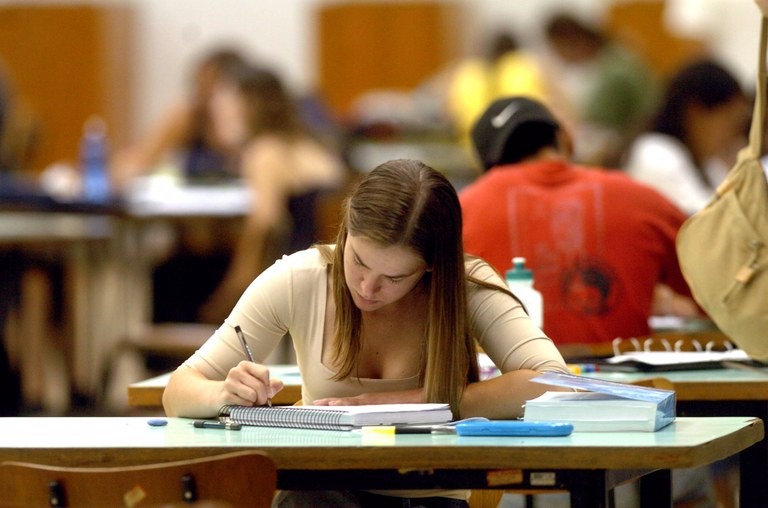 Professores dão dicas de como organizar rotina de estudos para o Enem Construir uma rotina de estudos, revisão e descanso é um fator importante para um bom resultadoFoto: Divulgação