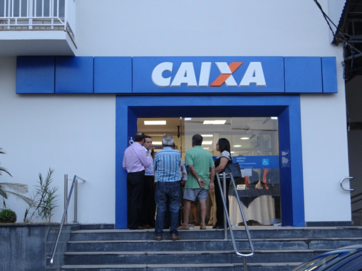 Caixa lidera ranking de reclamações de clientes pelo terceiro mês seguido Caixa lidera ranking de reclamações de clientes pelo terceiro mês seguido