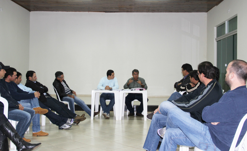 Produtores rurais de Amambai reunidos na sede do SRA / Foto: Assessoria 