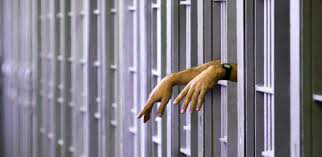 Treze detentos morrem por intoxicação com medicamentos na Venezuela