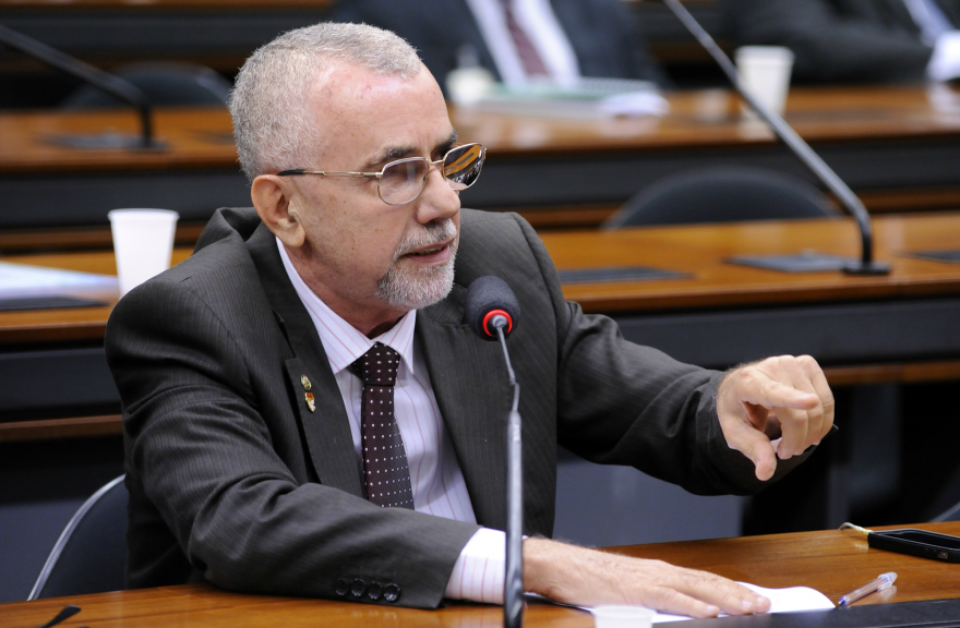 Comissão aprova multa por preço abusivo de combustível Para Severino Ninho, os agentes da ANP têm informações técnicas para uma fiscalização eficienteFoto: Divulgação