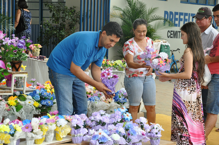 Prefeitura abre inscrições para comércio no Dia de Finados Comerciantes podem se inscrever até a quarta-feira (28) / Foto: Decom