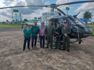 Após sobrevoo na região do rio da Prata, Imasul notifica duas propriedades Equipe técnica antes do embarque / Foto: Semagro