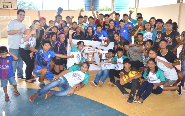 Aldeia de Douradina é campeã geral do JOIND de Amambai; veja resultados Participaram da competição cerca de 1.000 jovens de ambos os sexos / Foto: Moreira Produções