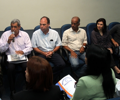 André consegue do governo federal liberação imediata de R$ 5 mi para socorrer municípios André consegue do governo federal liberação imediata de R$ 5 mi para socorrer municípios