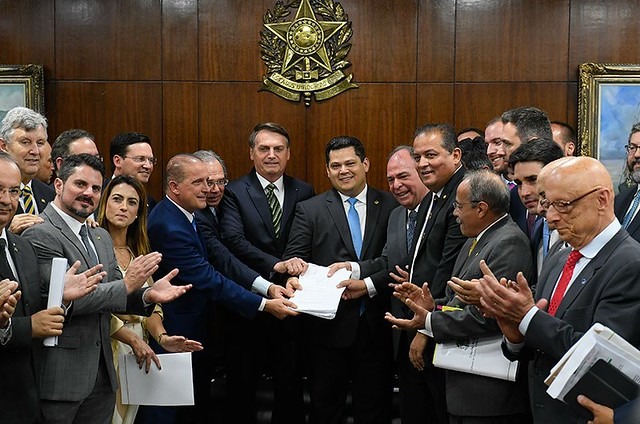 Novas propostas do governo foram apresentadas durante agenda de Bolsonaro e Paulo Guedes com presidente do Senado e aliados / Foto: Roque de Sá/Agência Senado 