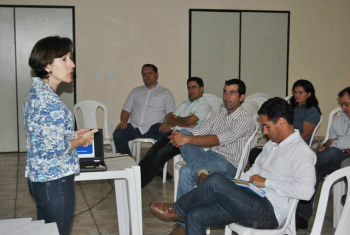 A gerente regional do Sebrae, Flávia Silva, fala sobre a participação dos empresários no processo de identificação e aplicação das ações. 