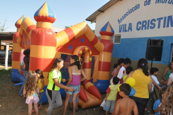 Prefeitura realiza Projeto Um Dia Para Ser Criança Prefeitura está programando atividades para comemorar o Dia das Crianças nas vilas de Amambai.