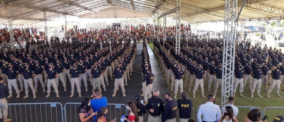 PRF realiza formatura de 650 novos policiais na UNIPRF Formatura da PRF ocorre nesta sexta-feira em Florianópolis — Foto: Ricardo Von Dorff/ NSC TV