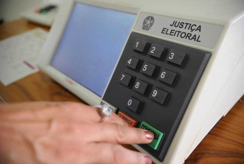 Lista com candidatos registrados na Justiça Eleitoral será divulgada amanhã Lista com candidatos registrados na Justiça Eleitoral será divulgada amanhã