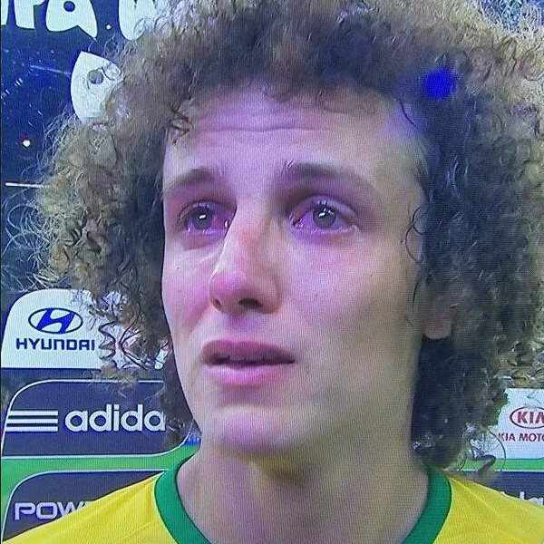 O jogo não foi o esperado e a torcida amambaiense opina Os jogadores se emocionaram ao final do jogo e David Luiz, capitão da partida deixou sua mensagem: