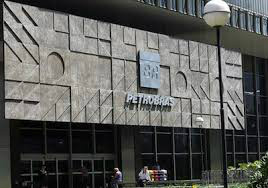 Conselho da Petrobras aprova auditoria sobre Pasadena e sugere punições
