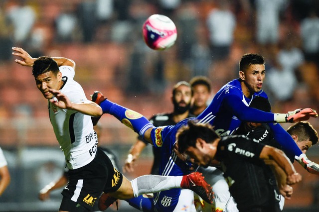 Corinthians para no goleiro, leva golaço da Ponte e perde no Pacaembu Foto: Divulgação