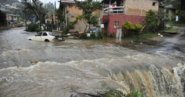 Sobe para 100 número de cidades afetadas pela chuva no Rio Grande do Sul Sobe para 100 número de cidades afetadas pela chuva no Rio Grande do Sul