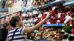 SPC Brasil : 48% dos consumidores vão comprar presentes de Natal a prazo