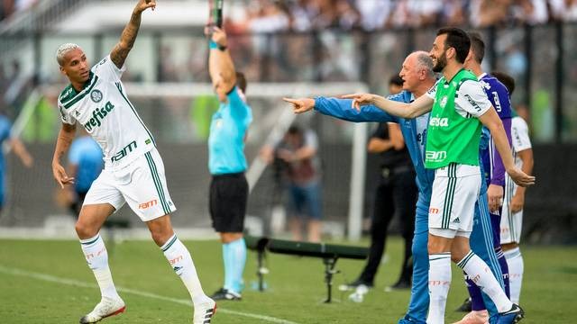 Palmeiras vence o Vasco em São Januário e fatura seu décimo título brasileiro Deyverson foi o autor do gol do título / Foto: Flávio Florido