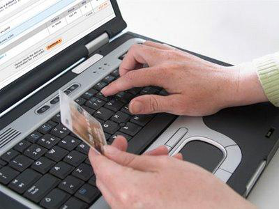 Compras online são feitas de maneira mais consciente