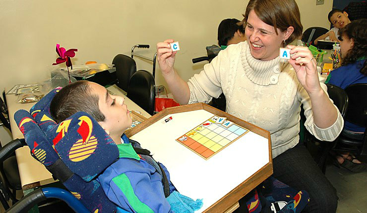 O MEC oferta serviços voltados para o acesso, permanência e aprendizado do estudante com deficiênciaFoto: Divulgação