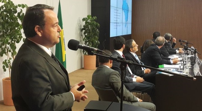 Reitor da Uems apresenta proposta de criação de Centro da Rila em MS