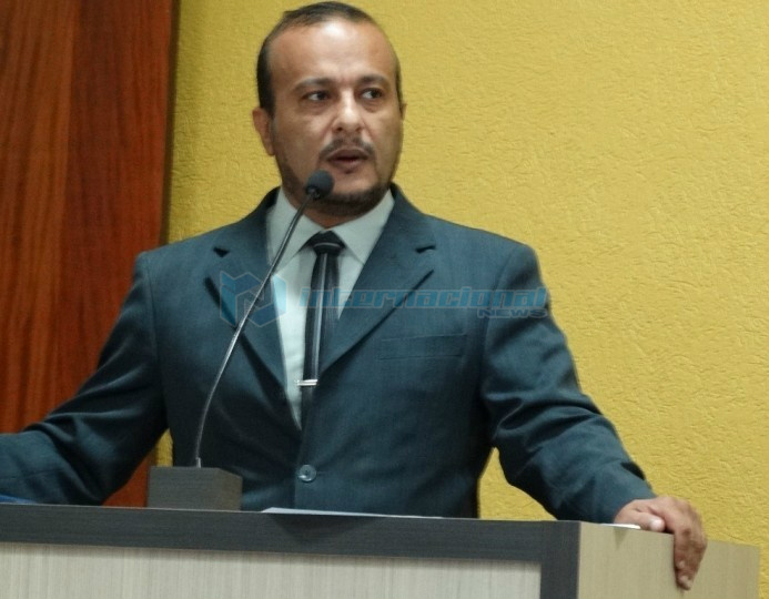 Audiência pública sobre maioridade penal acontece em Amambai Vereador professor Ailton foi quem pediu realização da audiência / Foto: Divulgação