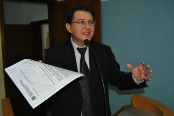 Cristino solicita destinação de funcionário à Ciretran Vereador Cristino solicita servidor para a Ciretran de AmambaiFoto: Moreira Produções