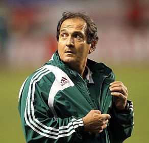 Muricy Ramalho pede demissão e deixa o comando do Fluminense Muricy ficou menos de um ano no comando do Fluminense (Marcos de Paula/AE - 8/9/2010)