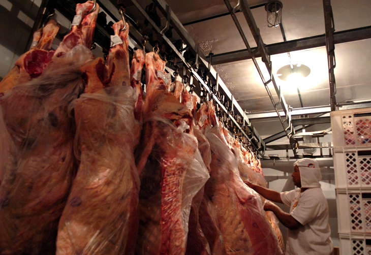Aumento nos abates pressiona mercado de carne bovina