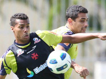 Elenco vascaíno realizou um treino tático nesta sexta-feira Elenco vascaíno realizou um treino tático nesta sexta-feira