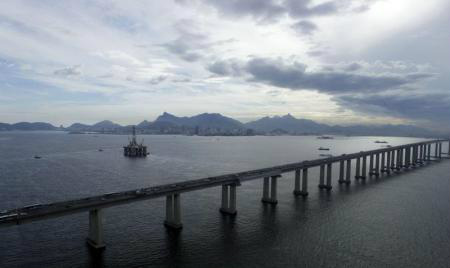 Governo fará leilão de concessão de ponte Rio-Niterói em 2014 Vista aérea da ponte Rio-Niterói no Rio de Janeiro. O ministro dos Transportes, César Borges, anunciou nesta sexta-feira que o governo pretende fazer leilão da ponte Rio-Niterói ainda em 2014, apesar da concessão atual vencer apenas em maio do próximo ano
