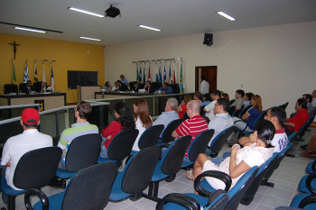 Servidores municipais acompanhando aprovação de projeto no plenário da Câmara, na terça-feira (26)Foto: Moreira Produções