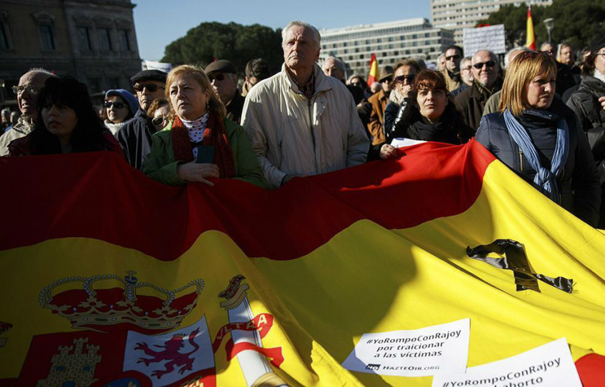 Espanhóis protestam contra políticas que geram desigualdade Espanhóis protestam contra políticas que geram desigualdade